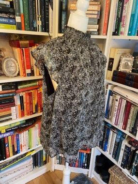 NWT Banana Republic Flutter Sleeve Top - XL